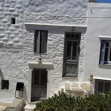 Athina Exquisite Houses *