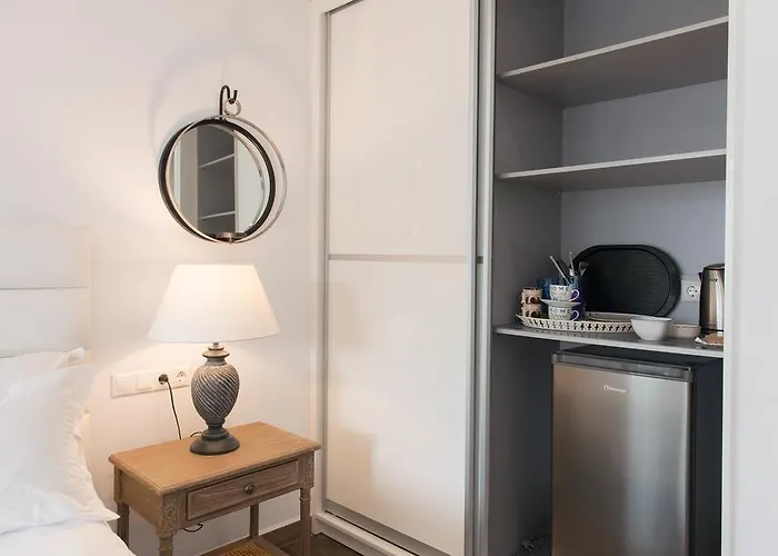 Athina Exquisite * Kástron